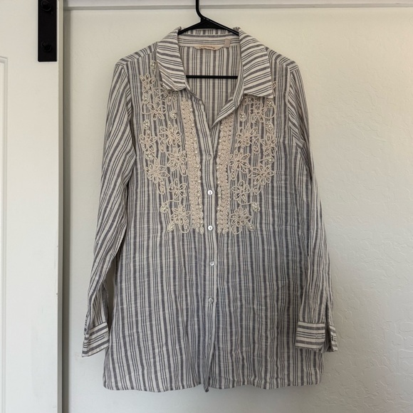 Soft Surroundings Perla Floral Button Up Shirt Striped Yarn Sequin Embroidered L - Picture 1 of 5